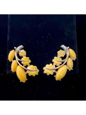 STAR Vintage Yellow Lucite Flower Branch Climbing Screw back earrings